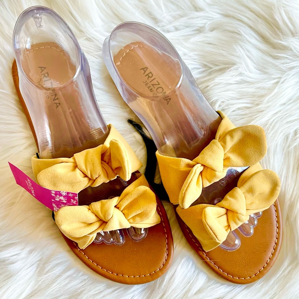 NWT Arizona Royal Yellow Double Bow Sandals